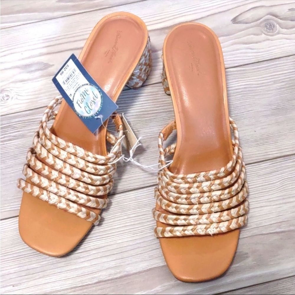 Women’s Universal Thread Rachel Sandals Size 11 Shoes